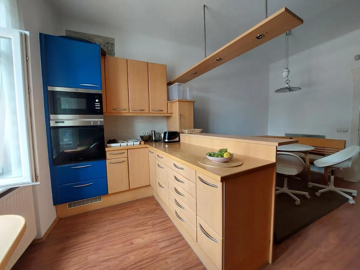 Hotel R24, Rose House à Ljubljana Maison d'hôtes