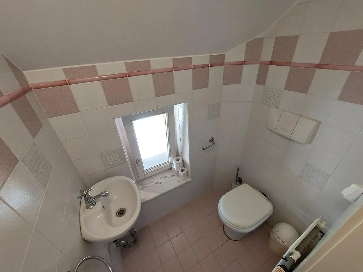 Maison d'hôtes Hotel R24, Rose House à Ljubljana