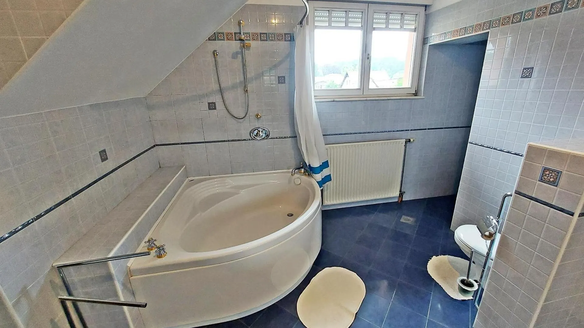 Maison d'hôtes Hotel R24, Rose House à Ljubljana Slovénie